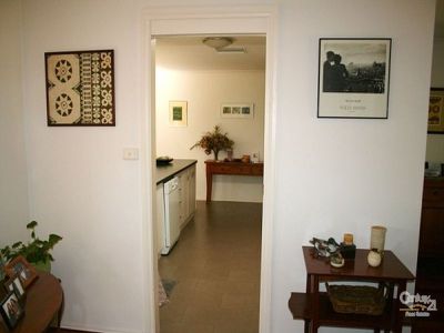 7 Cyril Towers Street, Dubbo