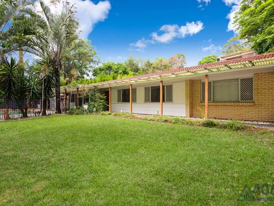 81 Kersley Road, Kenmore