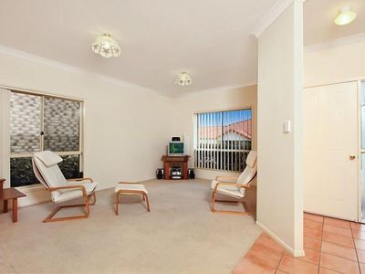 5 / 7 Wooraka Street, Rochedale South