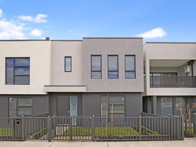 13 Glisten Way, Craigieburn