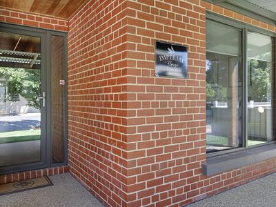 2 Bank Street, Avenel