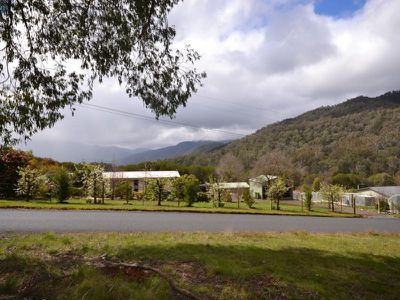 285 Simmonds Creek Road , Tawonga South