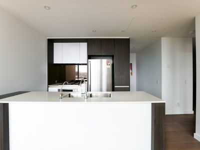 810 / 915 Collins Street, Docklands