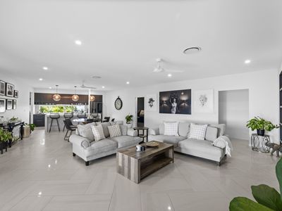 127 Palmview Forest Drive, Palmview