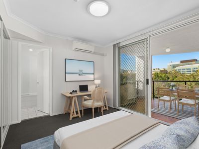 19 / 16 Patrick Lane, Toowong