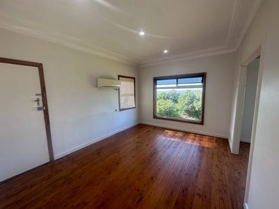 167 Farmborough Road, Farmborough Heights