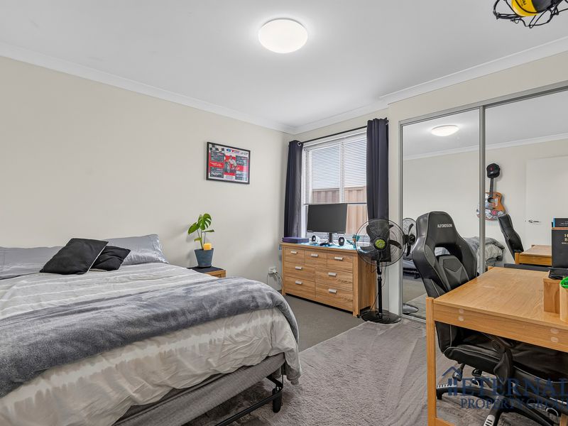 15 Castello Crescent, Byford