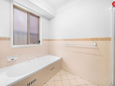 85 EDINBURGH CIRCUIT, Cecil Hills