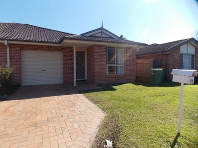 11B Woodview Avenue, Lisarow