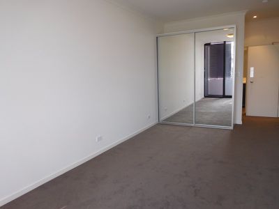411 / 420 Macquarie Street, Liverpool