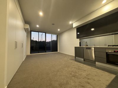 D6061 / 7 Bennelong Parkway , Wentworth Point