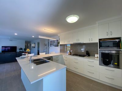 6 Dundee Drive, Kawungan