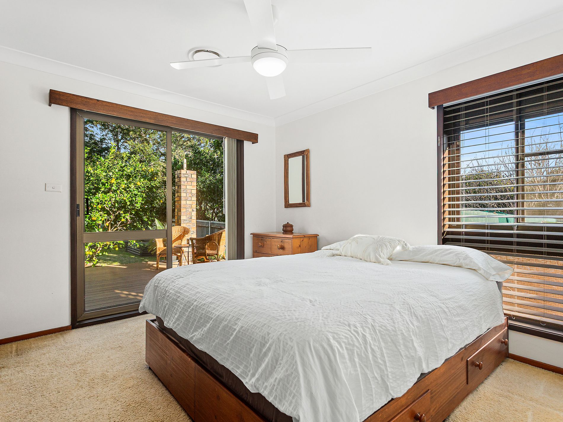 76 Crest Road, Albion Park