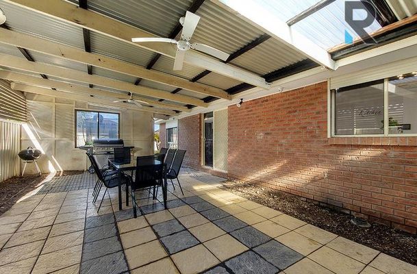 18 Dewvale Place, Craigieburn