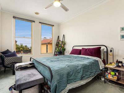 2/22 Fletcher Street, Essendon