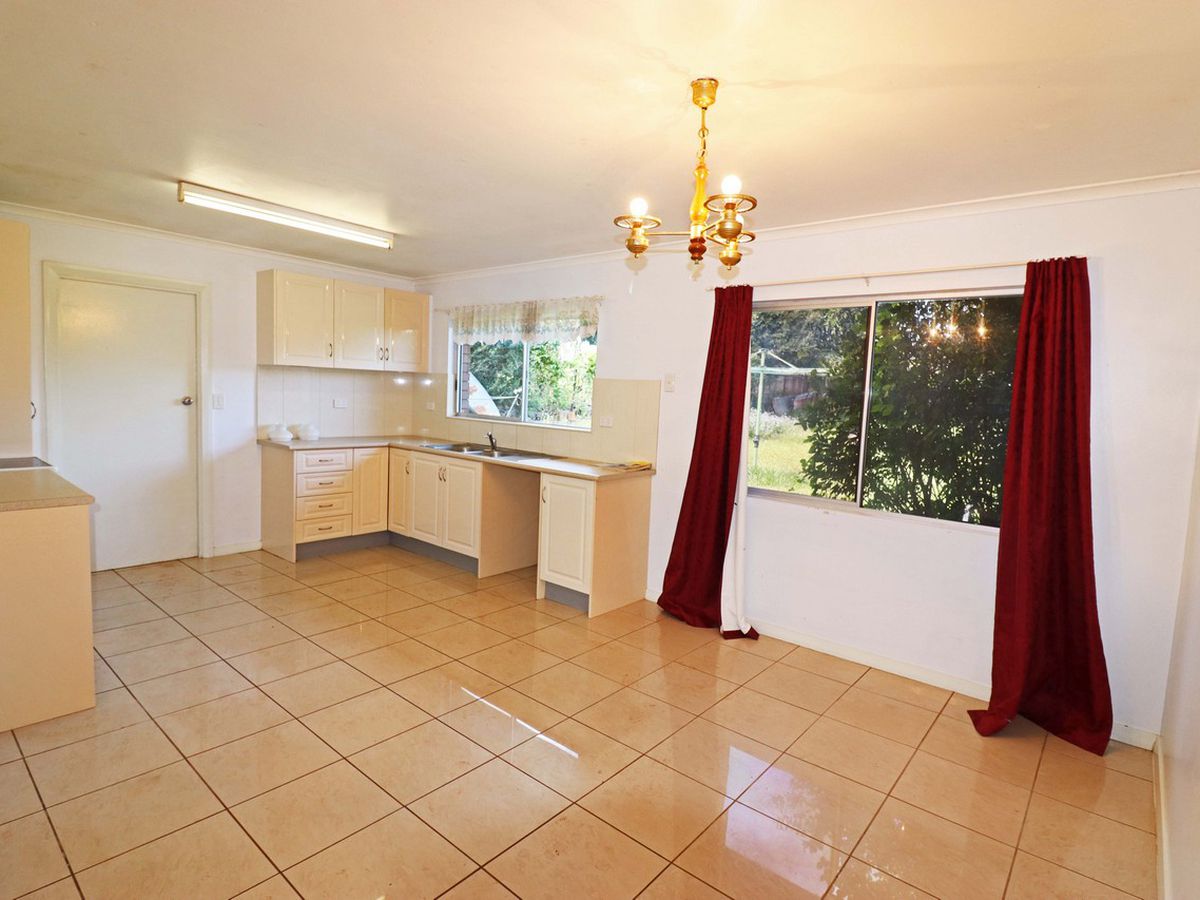 13 CUMBRIAN AVENUE, Atherton