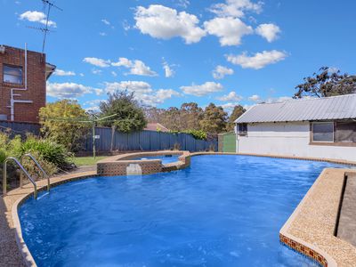 63 Campbell Hill Road, Guildford