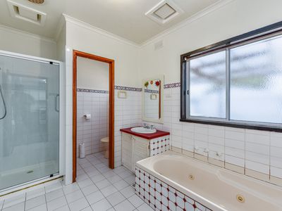 7 GEORGE STREET, Southend