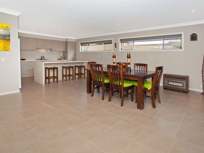 20 Theatre Terrace, Kanahooka