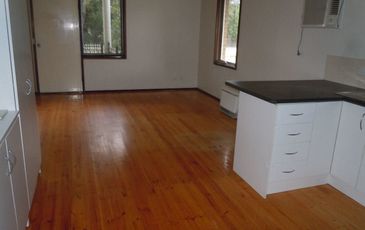 363 Beaconsfield Emerald Road, Guys Hill