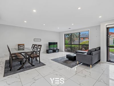4 / 10 Lang Road, Mount Waverley