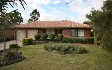14 Sylvia Road, Beaconsfield