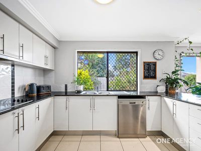 12 Summit Tce, Forest Lake