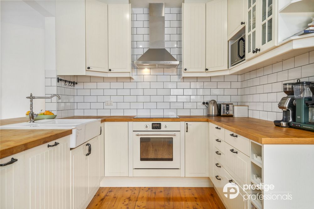 3 Sanananda Road, Holsworthy