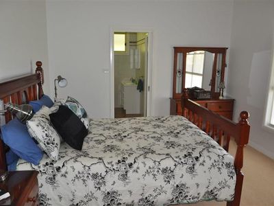 221 Sandhills Rd, Forbes