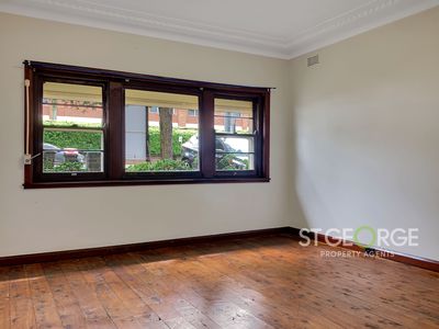 81 Ponyara Road, Beverly Hills