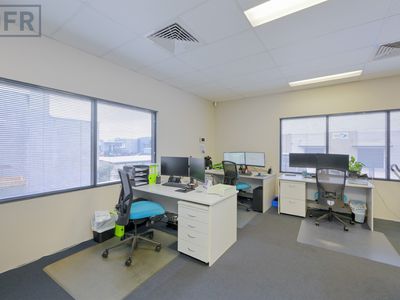 60 Mordaunt Circuit, Canning Vale