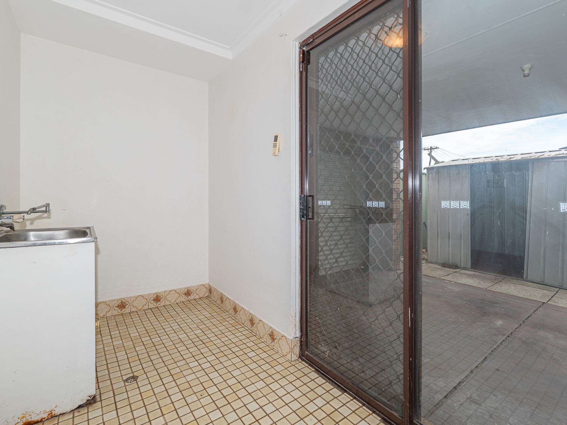 10 Dwyer Crescent, Gosnells