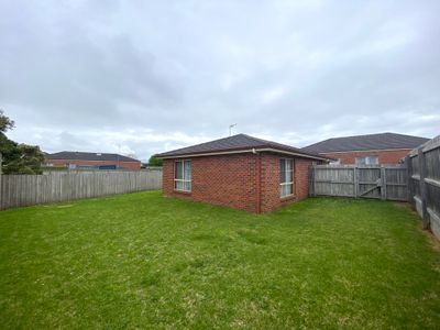 2 / 18 Kielli Drive, Warrnambool