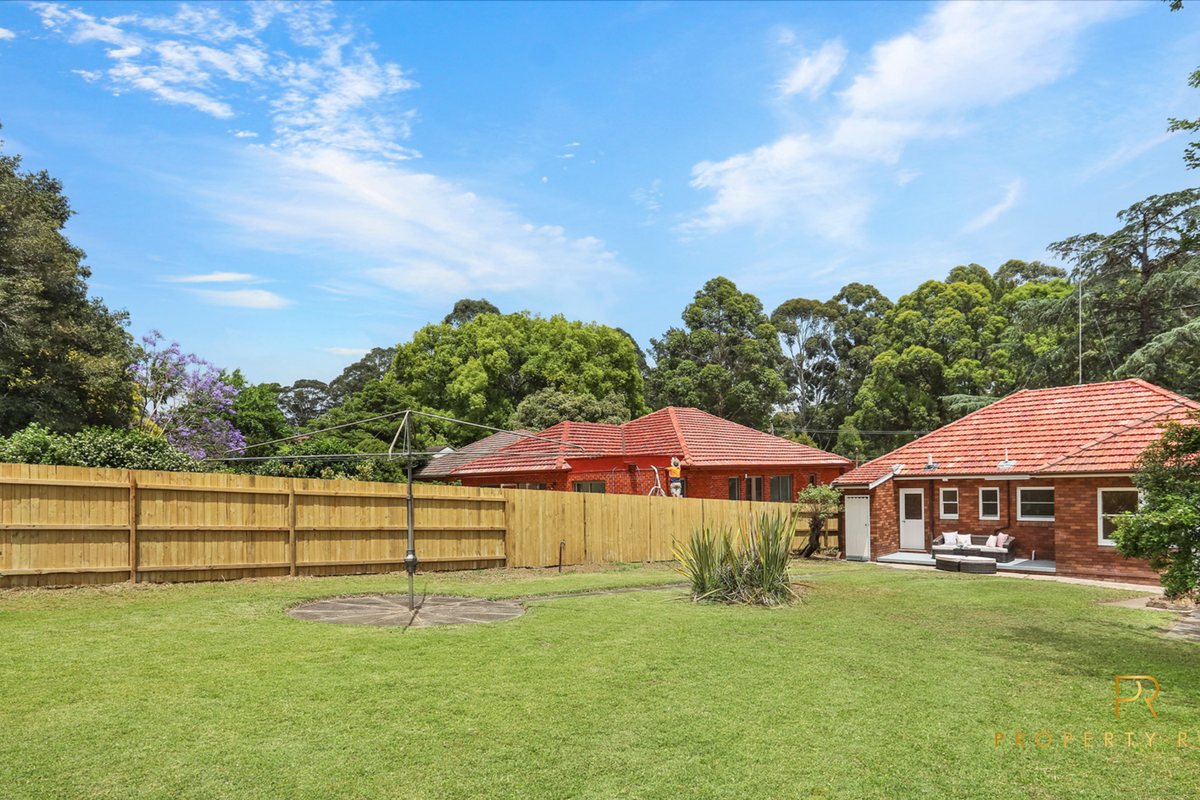 8 Graham Avenue, Eastwood