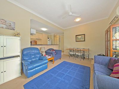 1/262 Cavendish Rd, Coorparoo