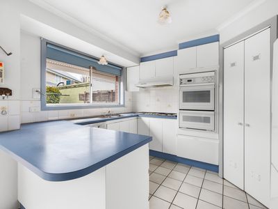 43 Russell Place, Williamstown