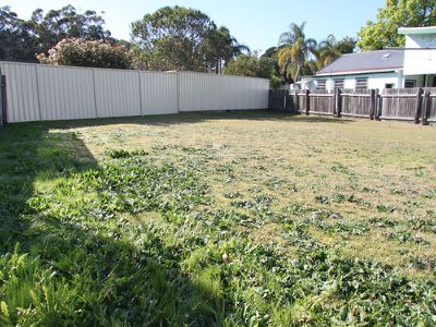 24 Cross Street, Forster