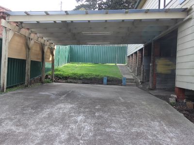 31 Lake Heights Road, Lake Heights