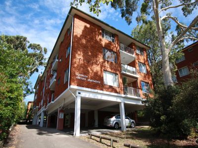 16 / 37 Meadow Crescent, Meadowbank