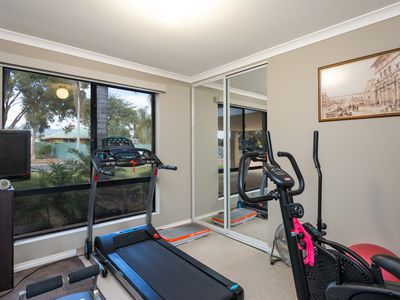 31A Longmore Parade, Broadwood