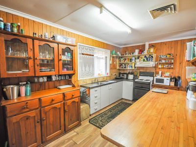 4 Carney Street, Newman