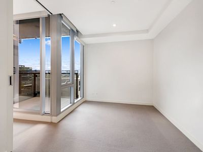 602N / 229 Toorak Road, South Yarra