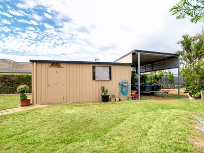 8 McIntyre Court, Urraween