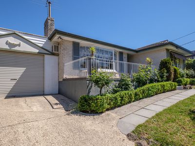 32 Astelot Drive, Donvale