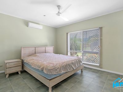 28 Golden Grove Drive, Bentley Park