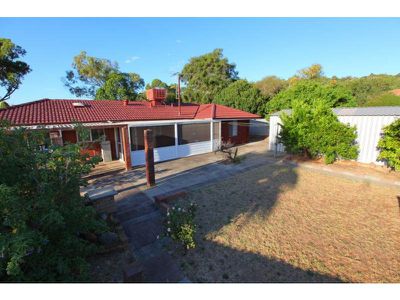 2 Lensham Place, Armadale