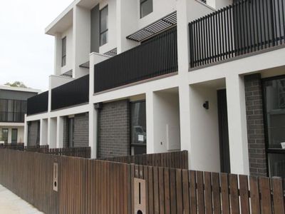 76 Central Park Walk, Cheltenham