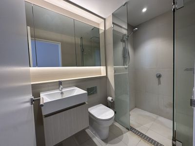 2708 / 82 Hay Street, Haymarket