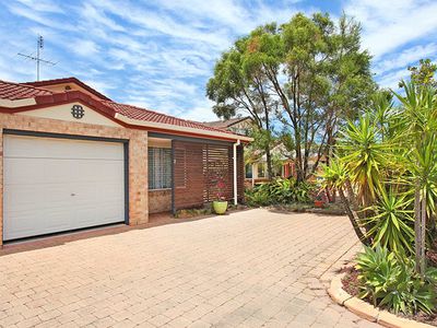 2 / 3 Hoop Court, Maroochydore