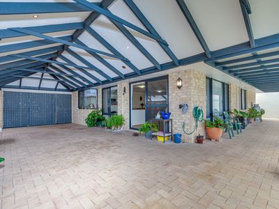 4 Bass Chase, Yanchep